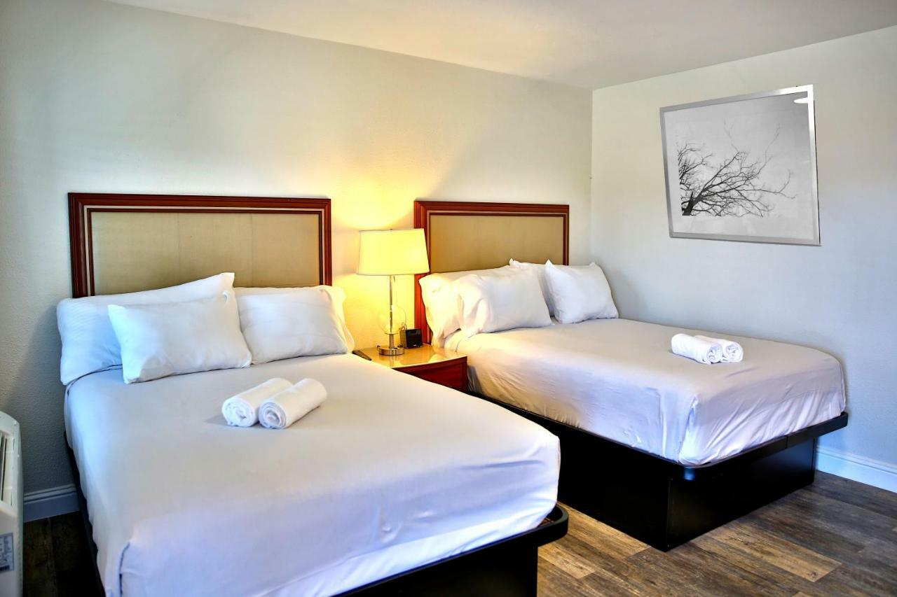 Travelodge By Wyndham Crescent City Luaran gambar